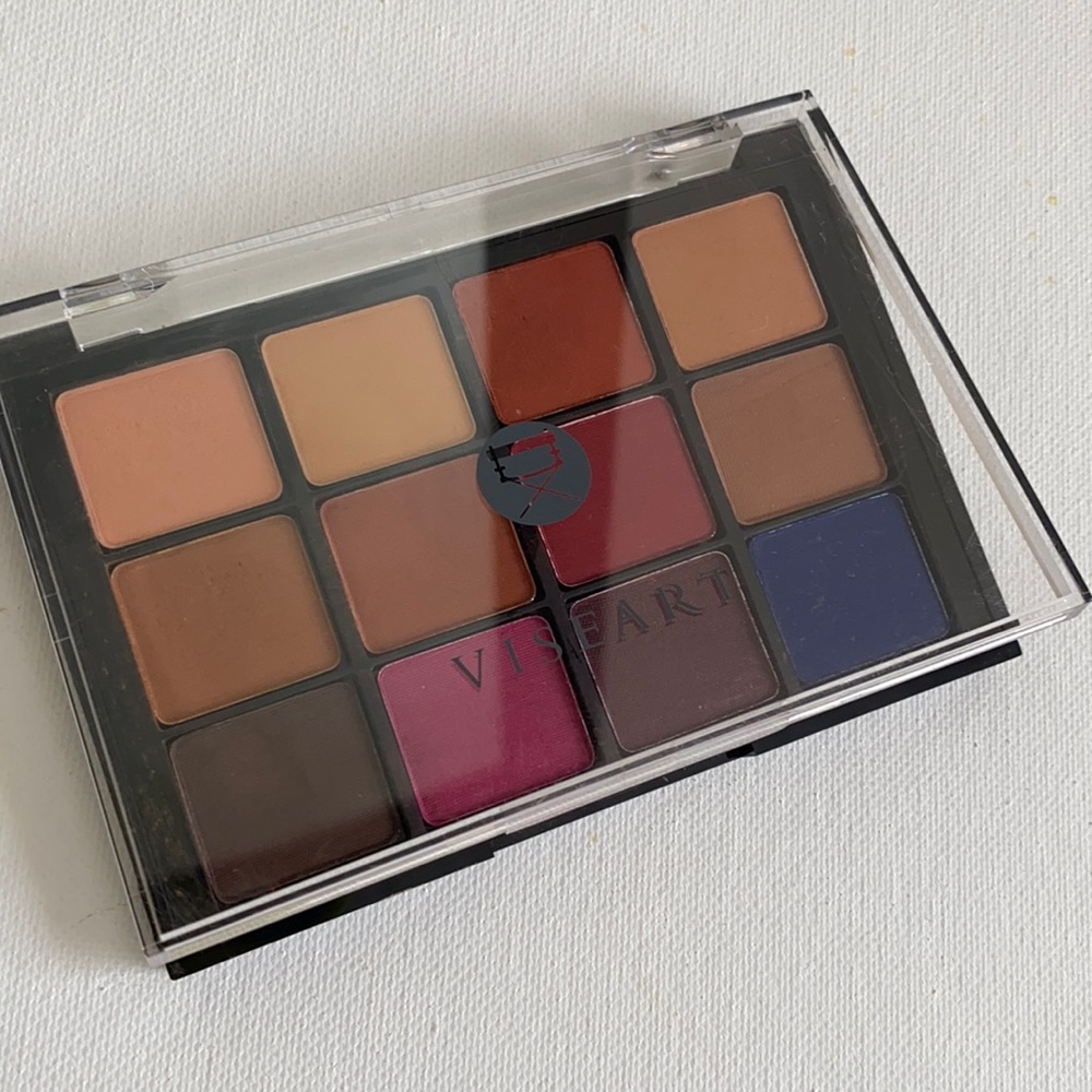 neutral Matter eyeshadow palette